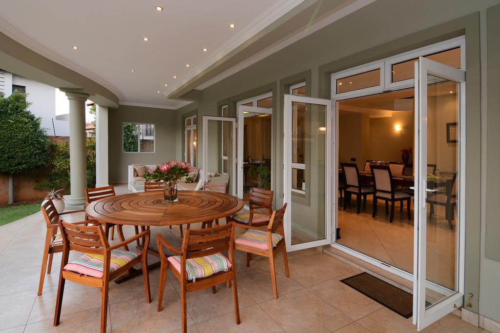 Sandown Guest House Johannesburg Exterior photo