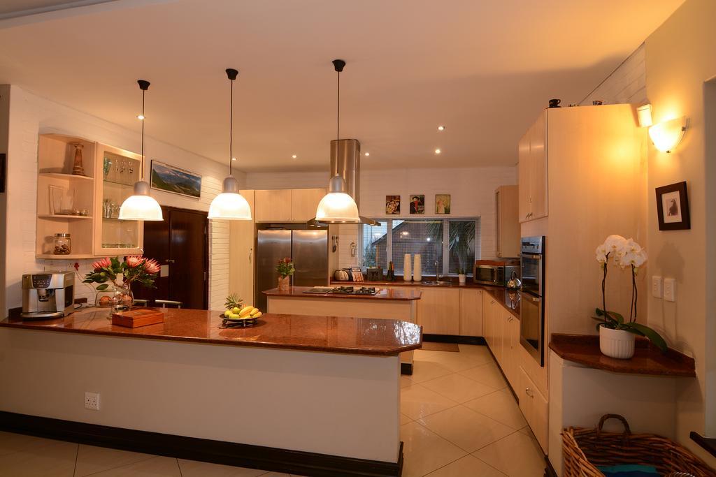 Sandown Guest House Johannesburg Exterior photo