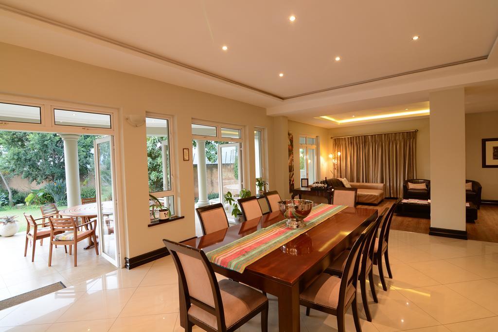 Sandown Guest House Johannesburg Exterior photo