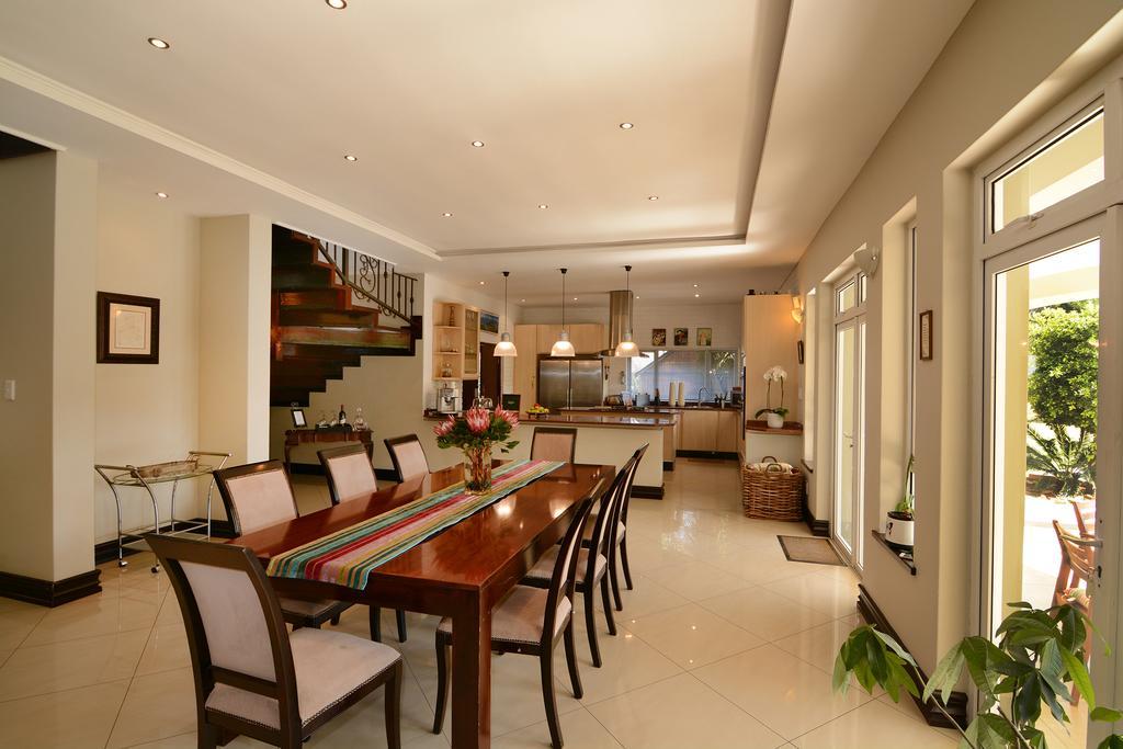 Sandown Guest House Johannesburg Exterior photo