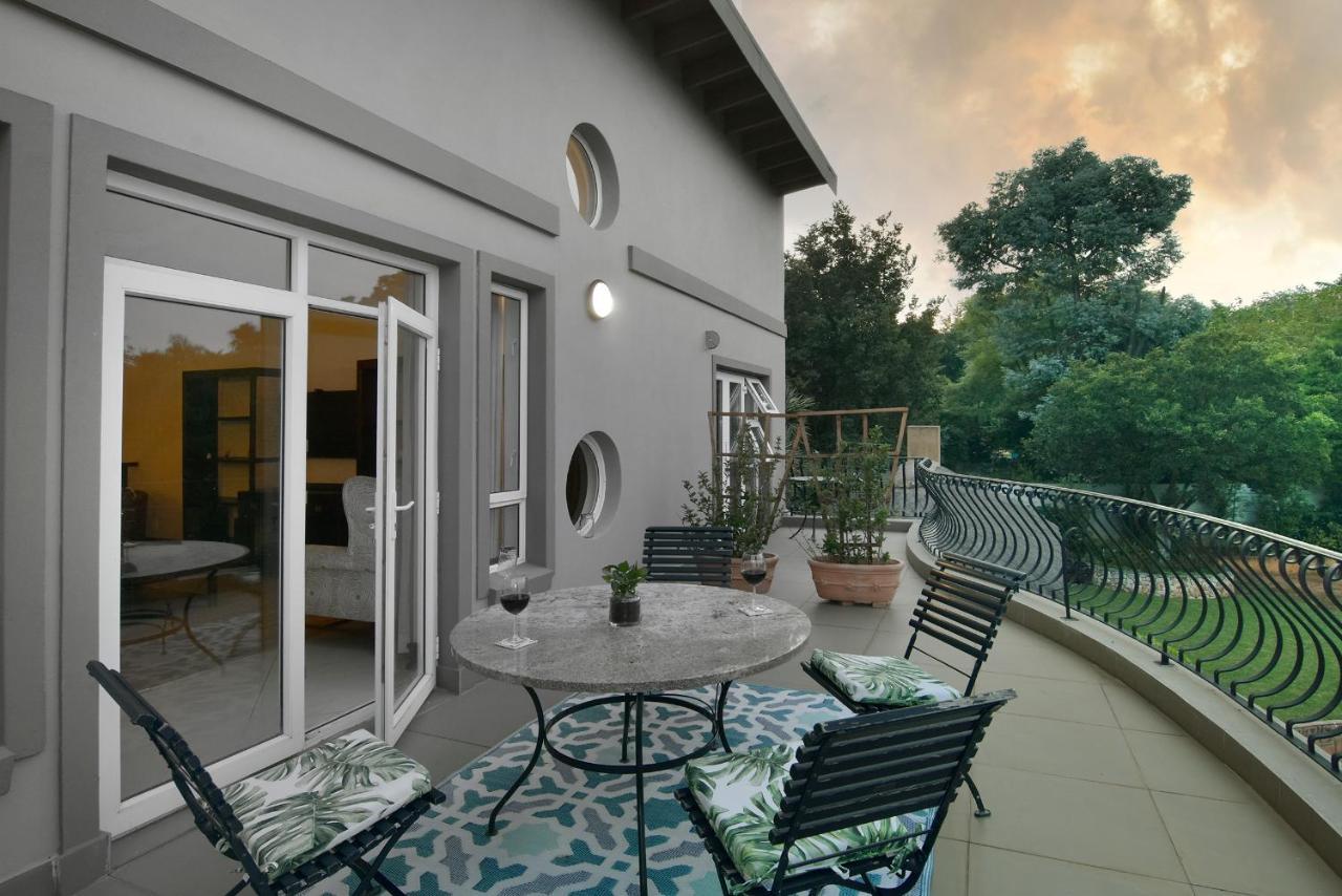 Sandown Guest House Johannesburg Exterior photo